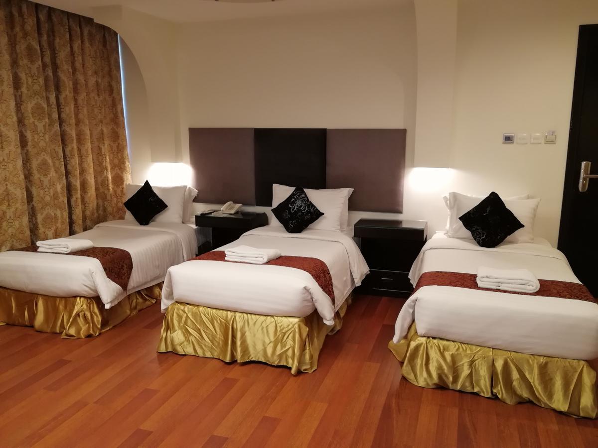 Kenanah Jeddah Hotel מראה חיצוני תמונה