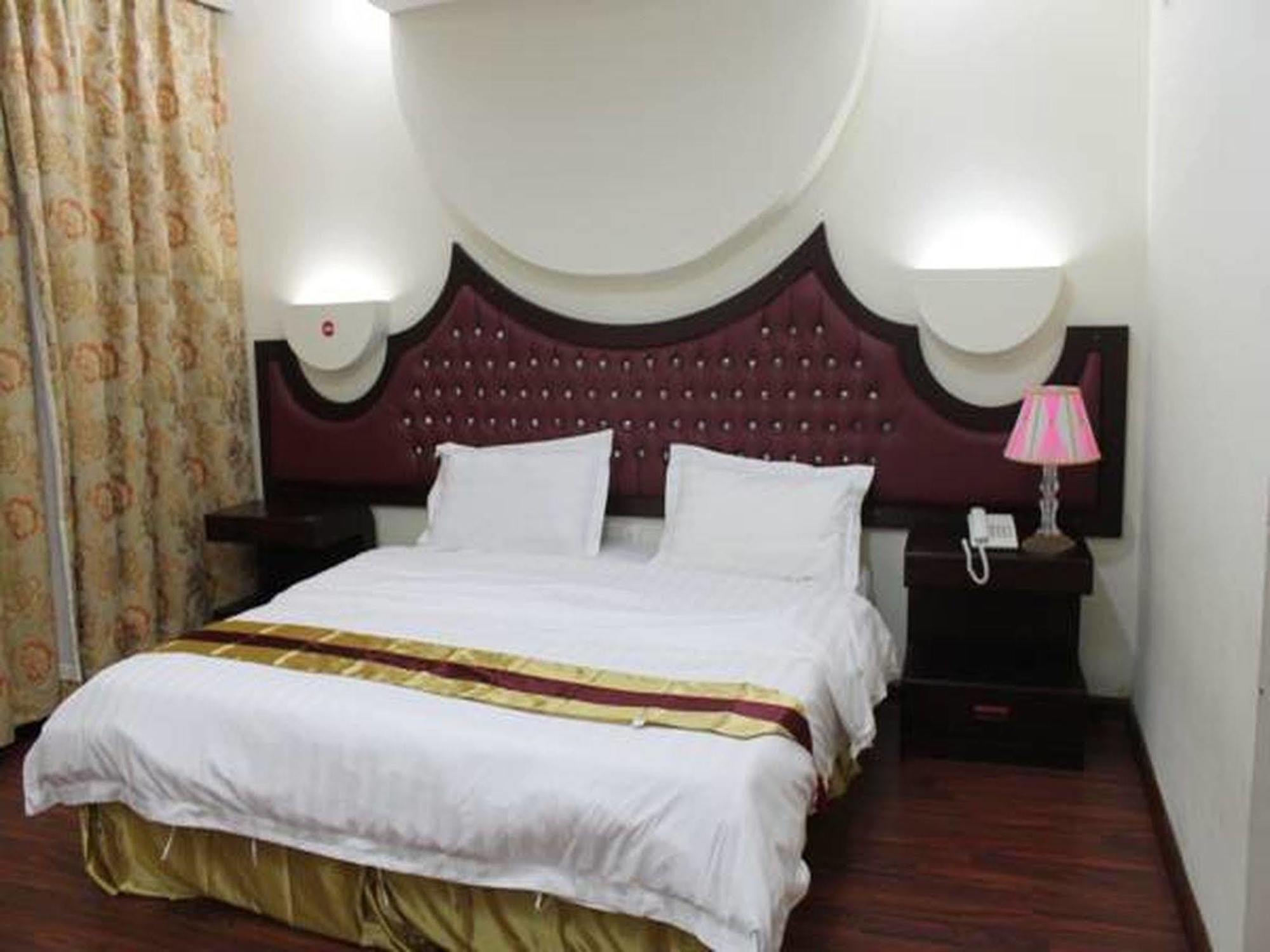 Kenanah Jeddah Hotel מראה חיצוני תמונה