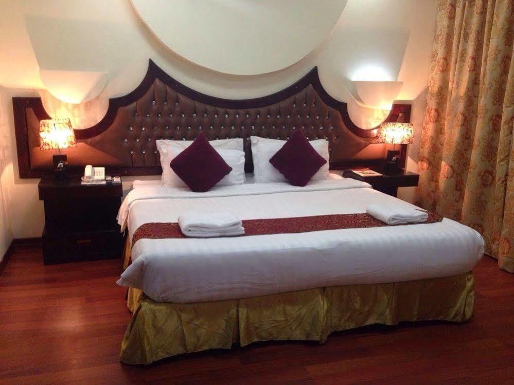 Kenanah Jeddah Hotel מראה חיצוני תמונה